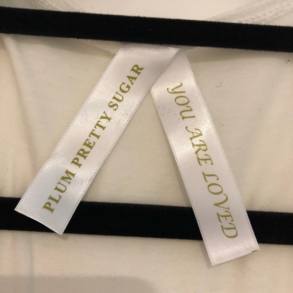 Plum Pretty Sugar White Robe - Picture 4 of 4